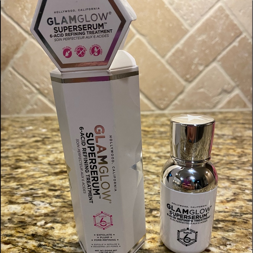 NIB GLAMGLOW Superserum